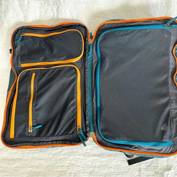 Cotopaxi Allpa 42 L Travel Pack in Indigo - Picture 7 of 8